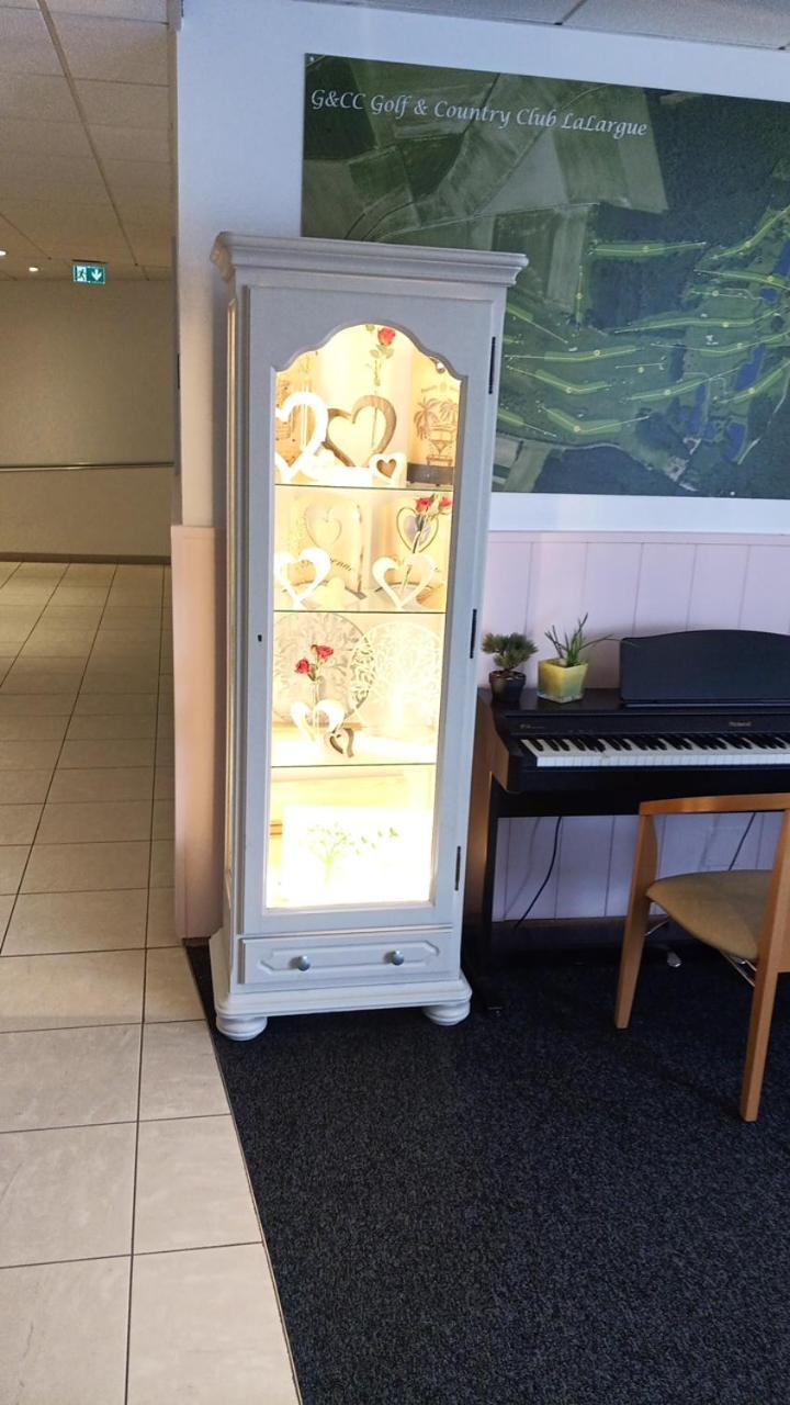 Le Roi Du Sundgau Pres De La Horse - Mooslargue Aparthotel Exteriör bild